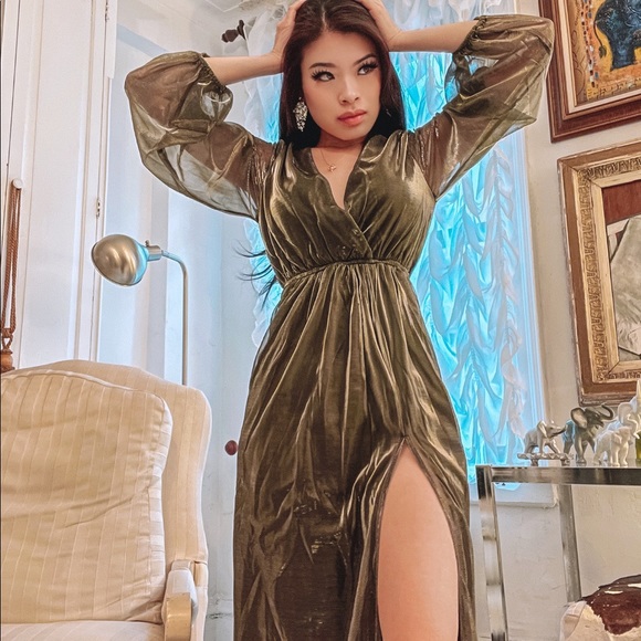 Long Sleeve Green Mesh Maxi Dress - Picture 2 of 7